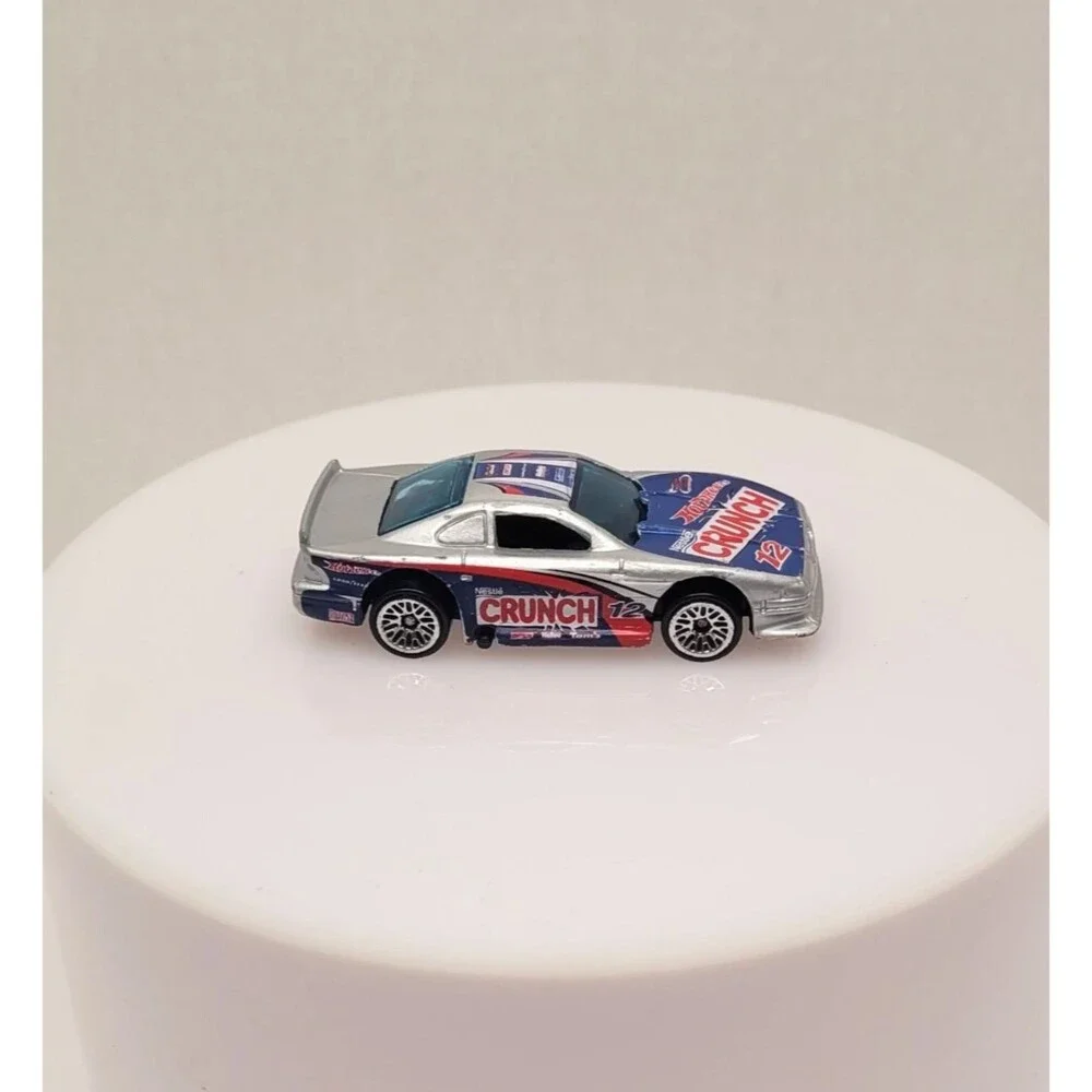 Hot Wheels 1997 Mustang Cobra Nestle Crunch